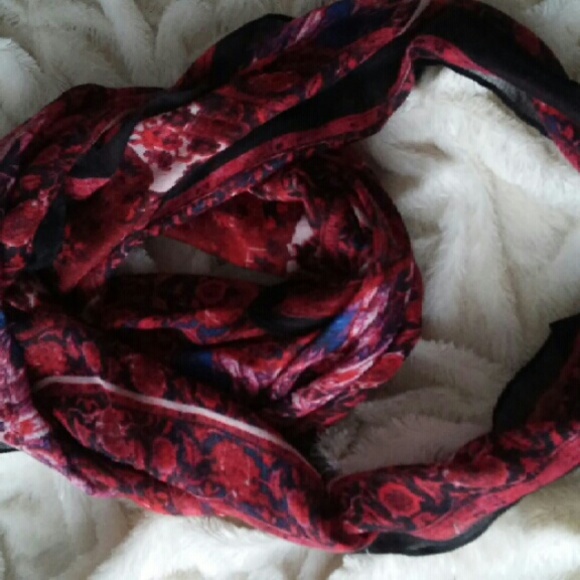 Red and Blue H&M Scarf