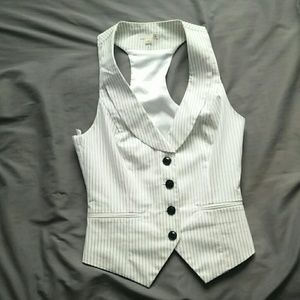 White vest