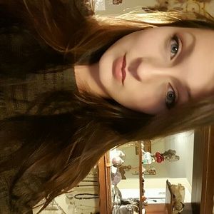 Meet your Posher, Amie