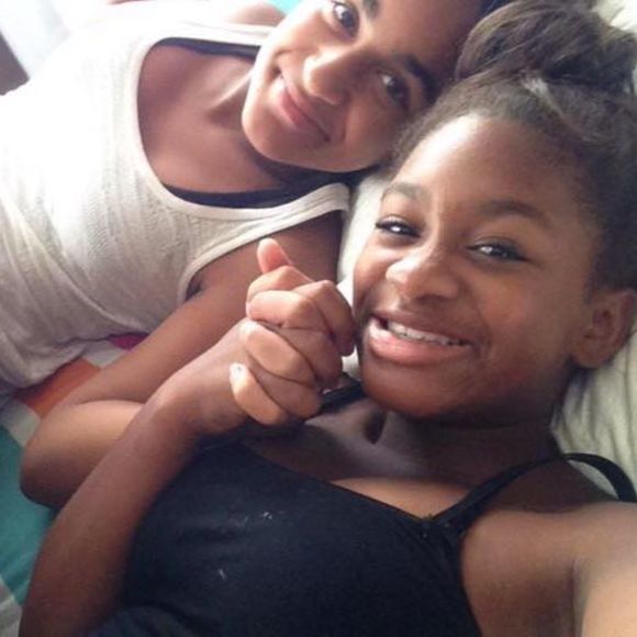 Meet your Posher, Simone - Picture 1 of 1