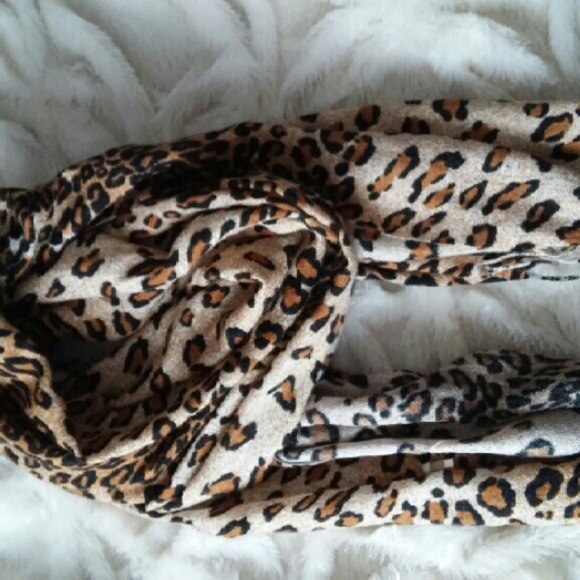 Cheetah Print Pasmina Scarf