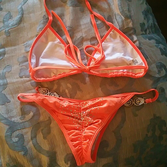 Custom show suit - Picture 3 of 3