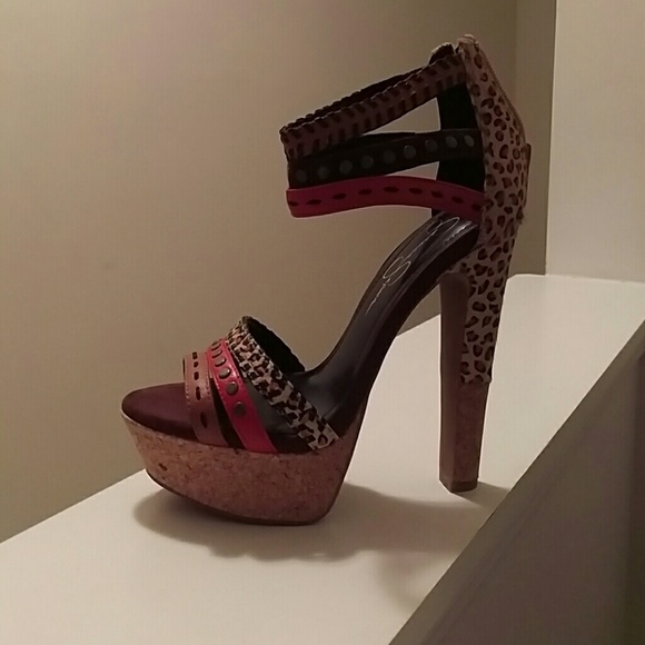 Jessica Simpson- Partie - Picture 2 of 4