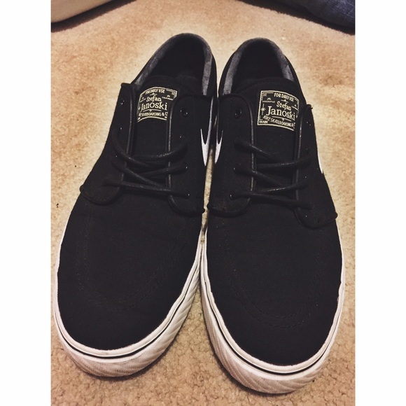 Nike Men's Janoski