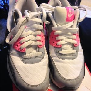 🚫 SOLD 🚫Nike Air Max   Pink,Gray and White