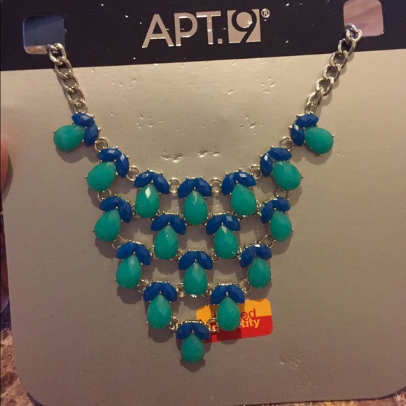 Big necklace! - Picture 1 of 2