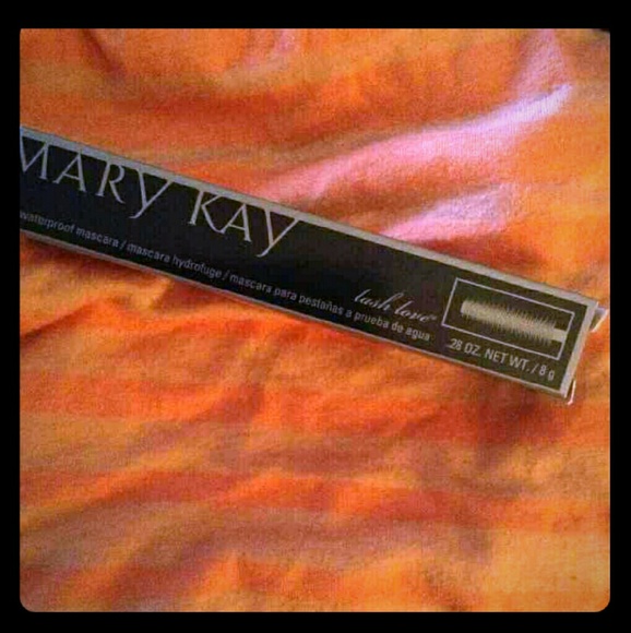 Mary Kay Waterproof Mascara (full size) NIB