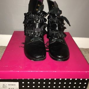 Black & Tan Ruffled Boots