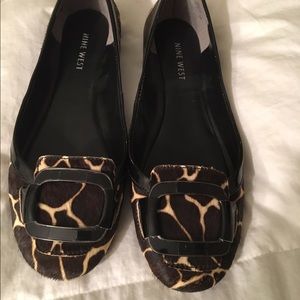 New!! Nine West leopard flats.