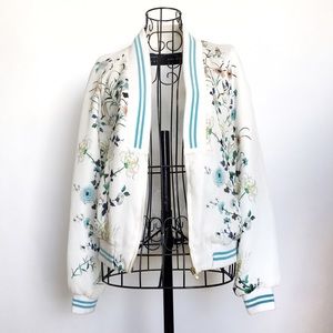 Zara Jackets & Coats - Zara Floral Bomber Jacket - Blogger Fave Zara Jackets & Coats - Zara Floral Bomber Jacket - Blogger Fave