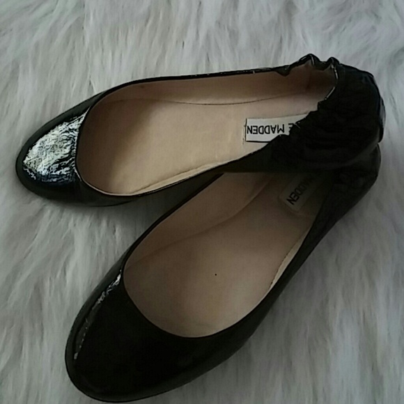 Flash sale! Steve Madden flats