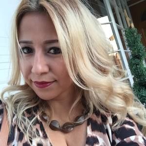 Meet your Posher, Christina