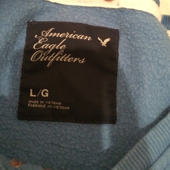 American Eagle Sweater.