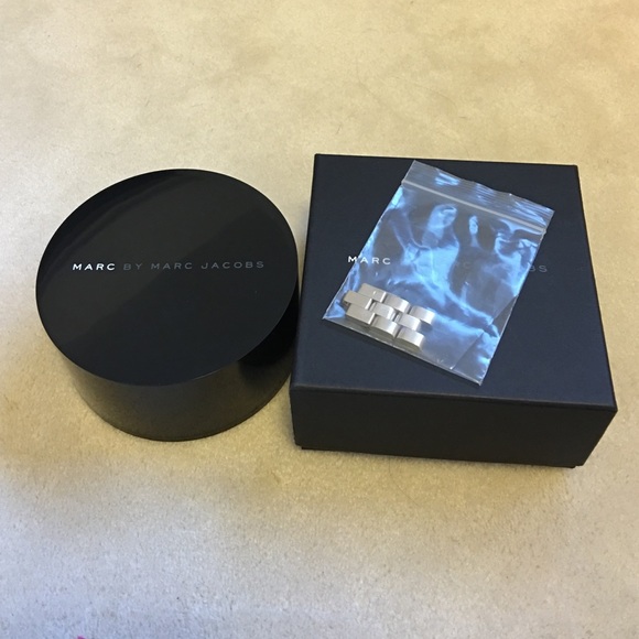 Marc By Marc Jacobs Large Blade Watch MBM3050 - Picture 3 of 5