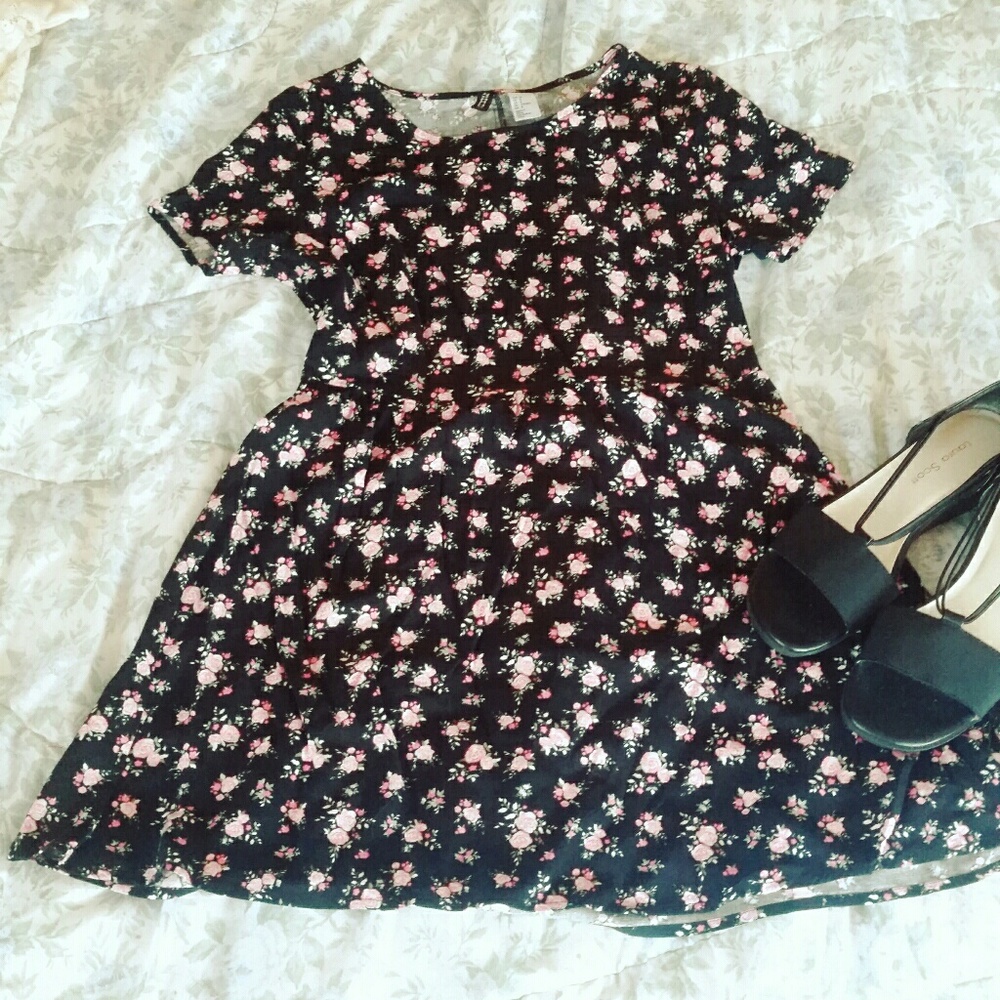 H&M Black Floral Babydoll Dress