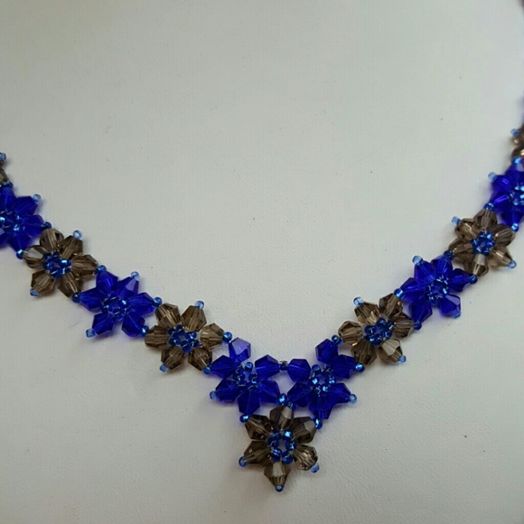 🆕 Handmade Swarovski crystal necklace - Picture 2 of 4