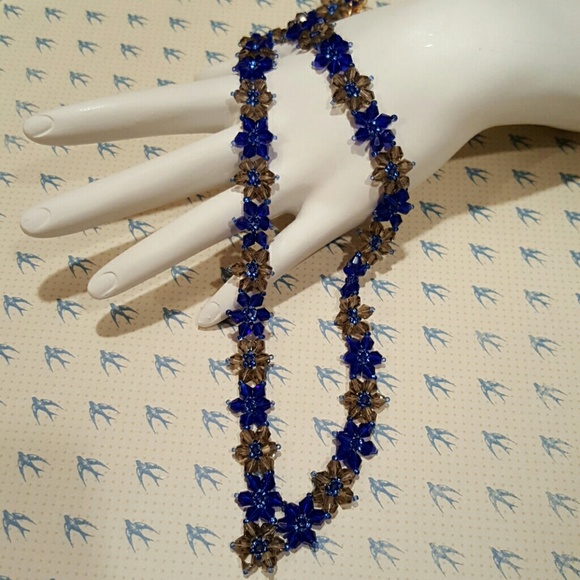 🆕 Handmade Swarovski crystal necklace - Picture 3 of 4