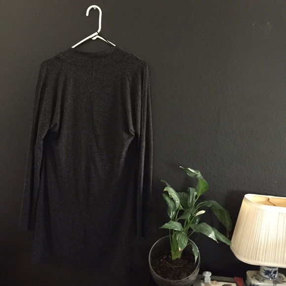 🎈SOLD🎈Black Long Sleeve Dress/Top - Picture 2 of 4