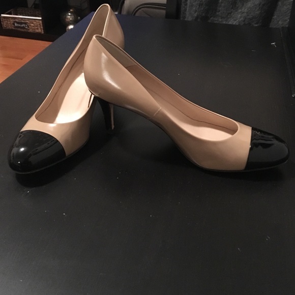 L.K. Bennett Bunty Pumps - SOLD OUT in stores!! - Picture 4 of 5