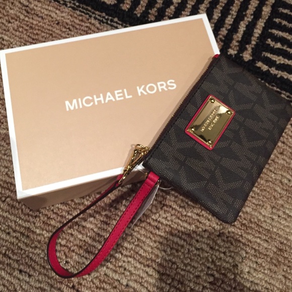 Michael Kors wristlet
