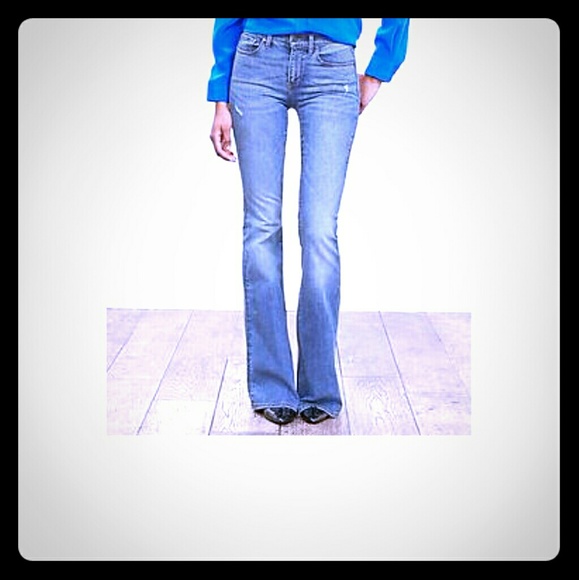 Flared jeans w back pockets