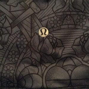 Lululemon High Waisted Wunder Under! Like new!!