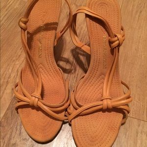 Coral/peach wedges with gold accents