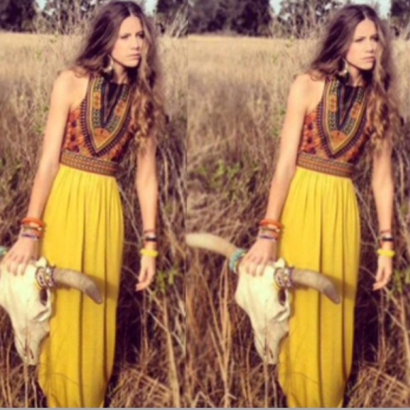 Dresses & Skirts - ❤️Boho gypsy maxi dress❤️