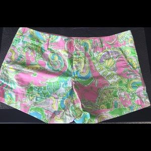 NWOT size 8 chin chin Walsh shorts.$85 🅿️🅿️