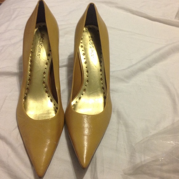 BCBGirls Tan Heels Size 8.5