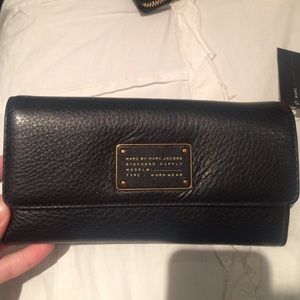 BRAND NEW Buttoned Marc Jacobs wallet