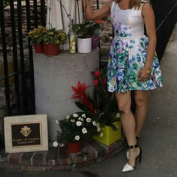 Meet your Posher, Mikala - Picture 4 of 4