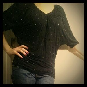 White house black market black top