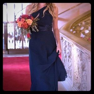 PROM! Navy blue beautiful floor length gown