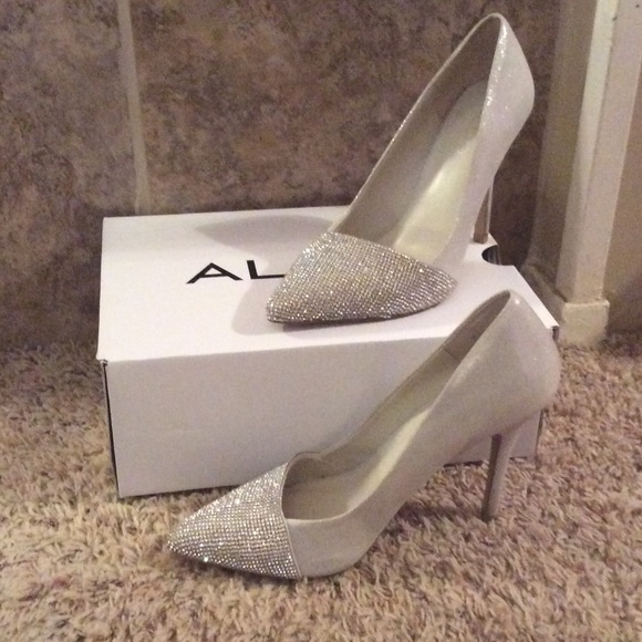 Aldo silver sparkly pumps