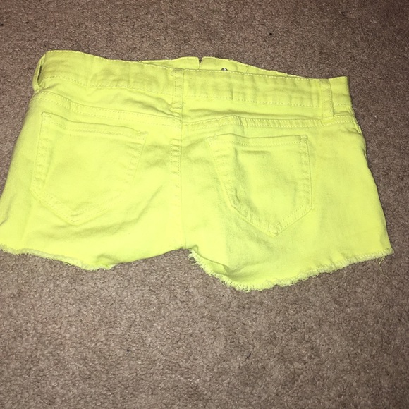 Shorts - Picture 2 of 2