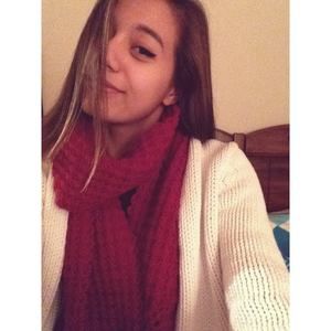 Meet your Posher, Olivia