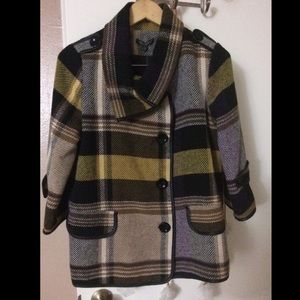 Cute 3/4 inch sleeved Peacoat