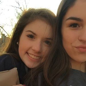 Meet your Posher, Mia