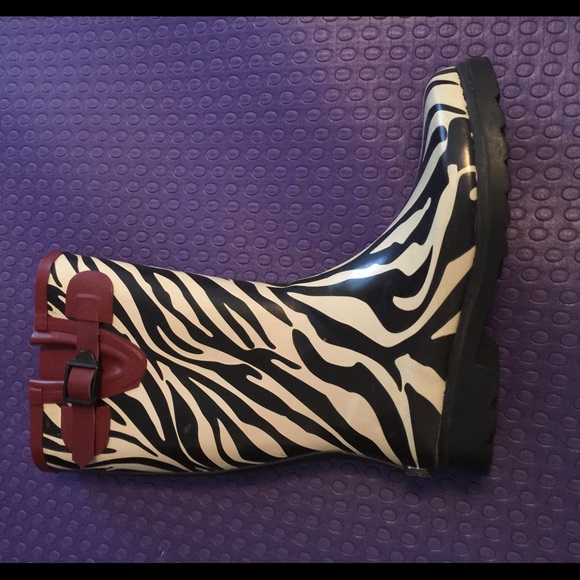 Stone creek rain boots!