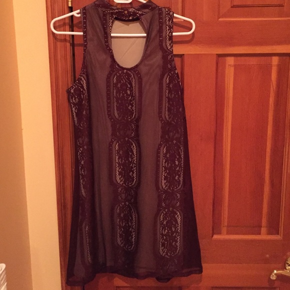 Love fire dress size small - Picture 2 of 4