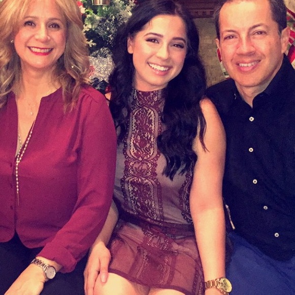 Love fire dress size small - Picture 3 of 4