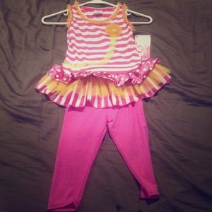 Size 4 brand new 2 piece