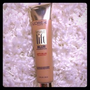 📍sold📍 visible lift blur foundation