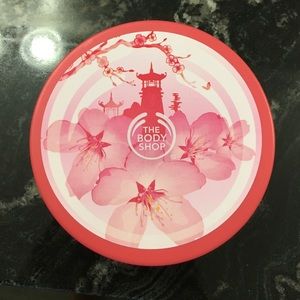 BODY SHOP BODY BUTTER