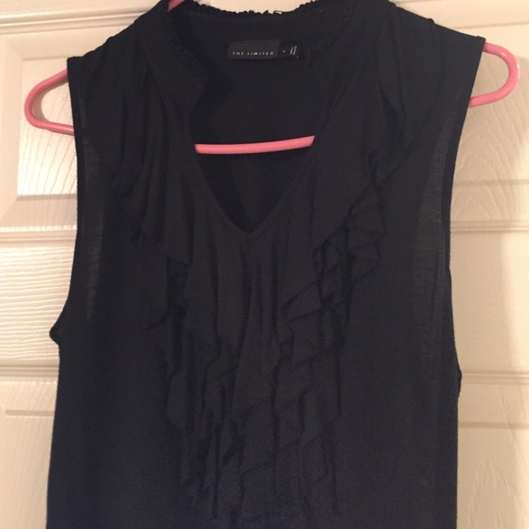 Limited Ruffle Shell - Picture 2 of 2