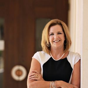 Meet your Posher, Lynne