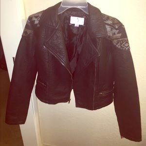 Adorable motorcycle jacket😎