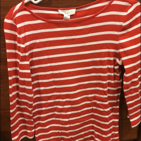 Forever 21 quarter length sleeve tee - Picture 1 of 2