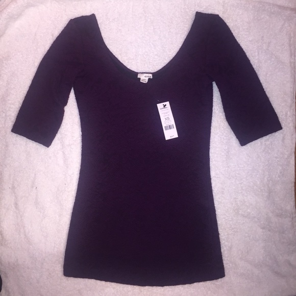 garage purple quarter sleeve lave top NWT